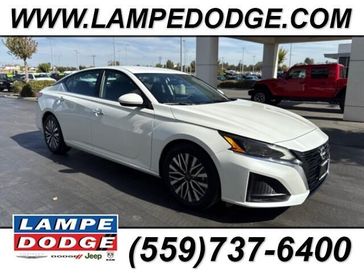 Used 2023 Nissan Altima 2.5 SV