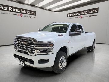 New 2027 RAM 3500 Limited Longhorn Crew Cab 4x4 8' Box