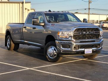 2024 RAM 3500 Tradesman Crew Cab 4x4 8' Box