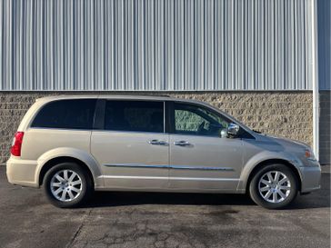 2012 Chrysler Town & Country Touring-L