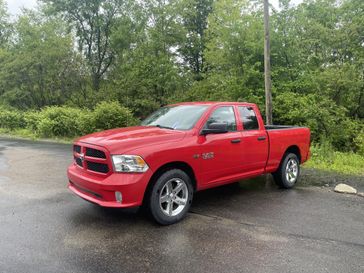 2018 RAM 1500 Express Hemi