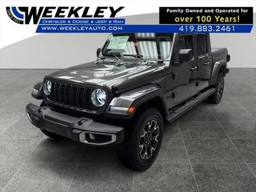 New 2026 Jeep Gladiator Sahara 4x4