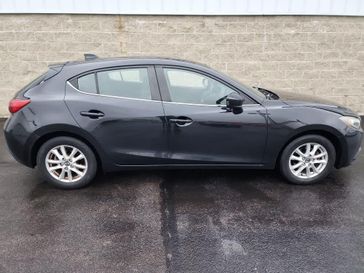 2014 Mazda Mazda3 Hatchback i Grand Touring