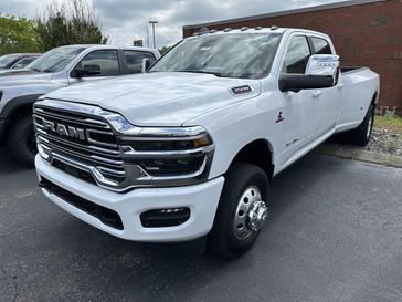 2025 RAM 3500 Laramie Crew Cab 4x4 8' Box
