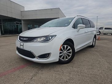 Used 2017 Chrysler Pacifica Touring L