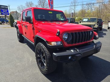 2025 Jeep Gladiator Nighthawk 4x4