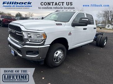 2024 RAM 3500 Tradesman Crew Cab Chassis 4x4 60' Ca