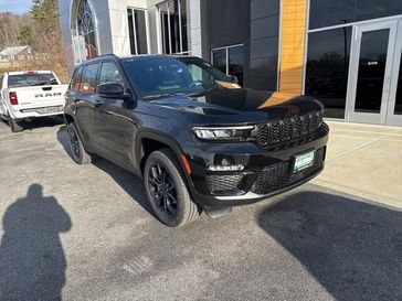 New 2025 Jeep Grand Cherokee Limited 4x4