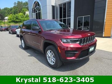 2025 Jeep Grand Cherokee Laredo X 4x4