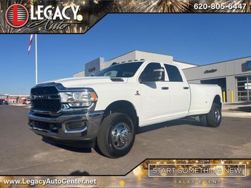 2024 RAM 3500 Tradesman Crew Cab 4x4 8' Box