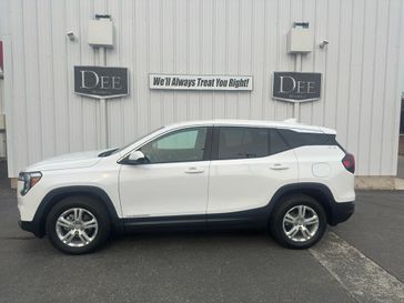 Used 2024 GMC Terrain SLE