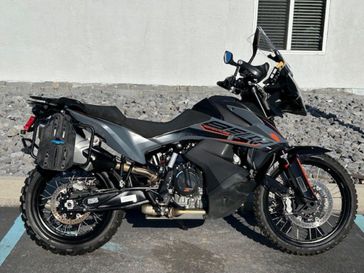2022 KTM 890 Adventure 