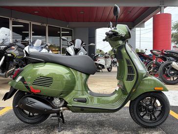 2027 Vespa GTS 310 SuperSport