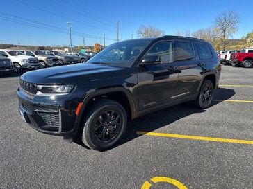New 2027 Jeep Grand Cherokee L Laredo Altitude 4x4