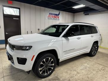 Used 2024 Jeep Grand Cherokee L Overland in a Bright White Clear Coat exterior color and Global Blackinterior. Jensen Chrysler Dodge Jeep Ram 507-354-0542 jensenchryslerdodgejeepram.com 