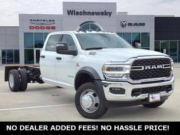 2024 RAM 5500 Slt Chassis Crew Cab 4x4 84' Ca in a Bright White Clear Coat exterior color and Diesel Gray/Blackinterior. Wischnewsky Dodge 936-755-5310 wischnewskydodge.com 