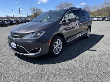 2017 Chrysler Pacifica Touring L Plus