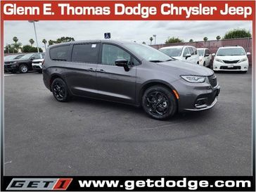 2023 Chrysler Pacifica Plug-in Hybrid Limited in a Granite Crystal Metallic Clear Coat exterior color and Blackinterior. Glenn E Thomas 100 Years Of Excellence (866) 340-5075 getdodge.com 
