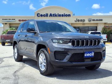 2025 Jeep Grand Cherokee Laredo X 4x2