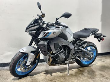 2025 Yamaha MT-10 