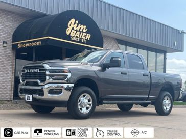 2025 RAM 3500 Tradesman Crew Cab 4x4 6'4' Box
