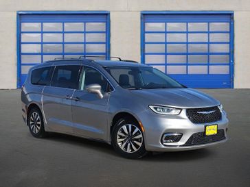 Used 2021 Chrysler Pacifica Hybrid Touring L