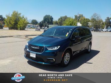 Used 2024 Chrysler Pacifica 