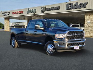 2024 RAM 3500 Tradesman Crew Cab 4x4 8' Box