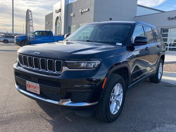 Used 2023 Jeep Grand Cherokee L Laredo