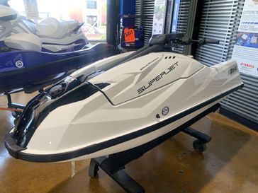 2025 Yamaha Superjet 