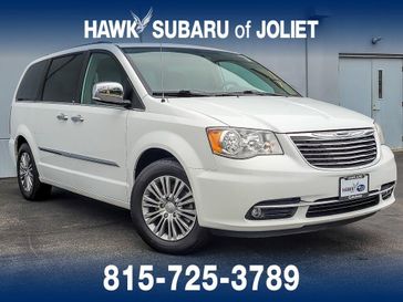 2014 Chrysler Town & Country Touring-L