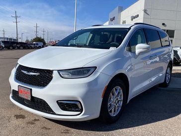 Used 2022 Chrysler Pacifica Touring L