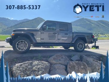 2023 Jeep Gladiator Overland