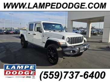 2025 Jeep Gladiator Nighthawk 4x4