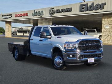 2024 RAM 3500 Tradesman Crew Cab Chassis 4x4 60' Ca