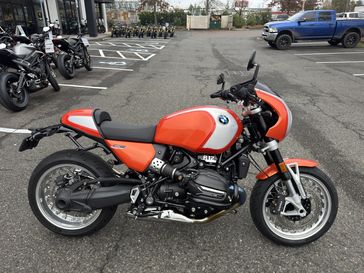 2025 BMW R12 S - LAVA ORANGE METALLIC 