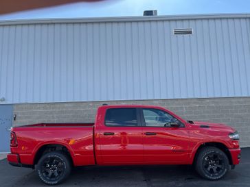 2025 RAM 1500 Big Horn Crew Cab 4x4 6'4' Box