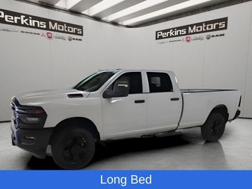 New 2026 RAM 2500 Tradesman Crew Cab 4x4 8' Box