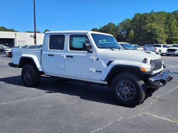 New 2025 Jeep Gladiator Sport S 4x4