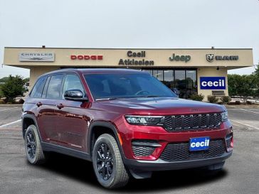 2025 Jeep Grand Cherokee Altitude 4x2