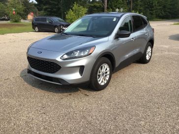 Used 2022 Ford Escape SE