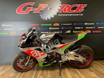 2017 APRILIA RSV4 