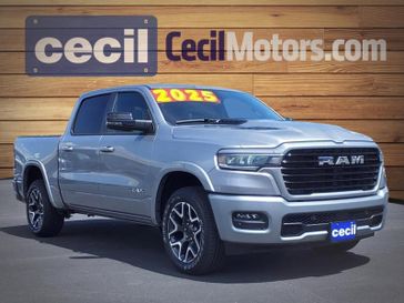 2025 RAM 1500 Laramie Crew Cab 4x4 5'7' Box