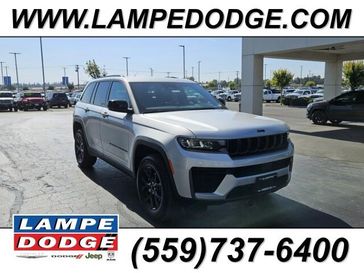 New 2026 Jeep Grand Cherokee Laredo Altitude 4x4