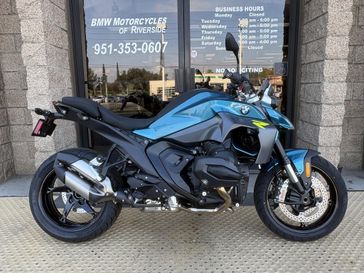 New 2026 BMW R1300R 