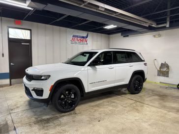 New 2025 Jeep Grand Cherokee Limited 4x4