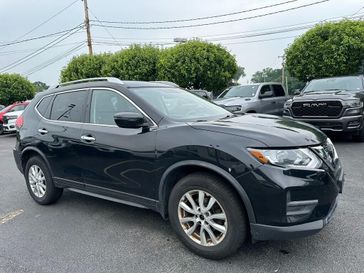 Used 2017 Nissan Rogue SV