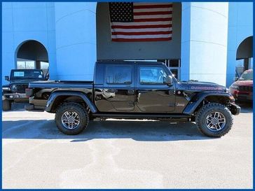 New 2026 Jeep Gladiator Mojave