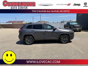 2019 Jeep Cherokee High Altitude in a Granite Crystal Metallic Clear Coat exterior color and Blackinterior. Cornhusker Auto Center 402-866-8665 cornhuskerautocenter.com 