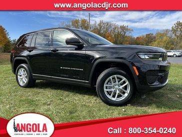 2025 Jeep Grand Cherokee Laredo X 4x4